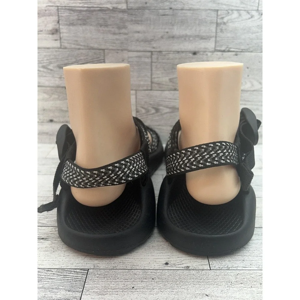 Chaco Z/Cloud Sandals Womens Size 9‎ Black Strappy Adjustable Hiking Water Shoes